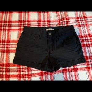 SO black shortie shorts